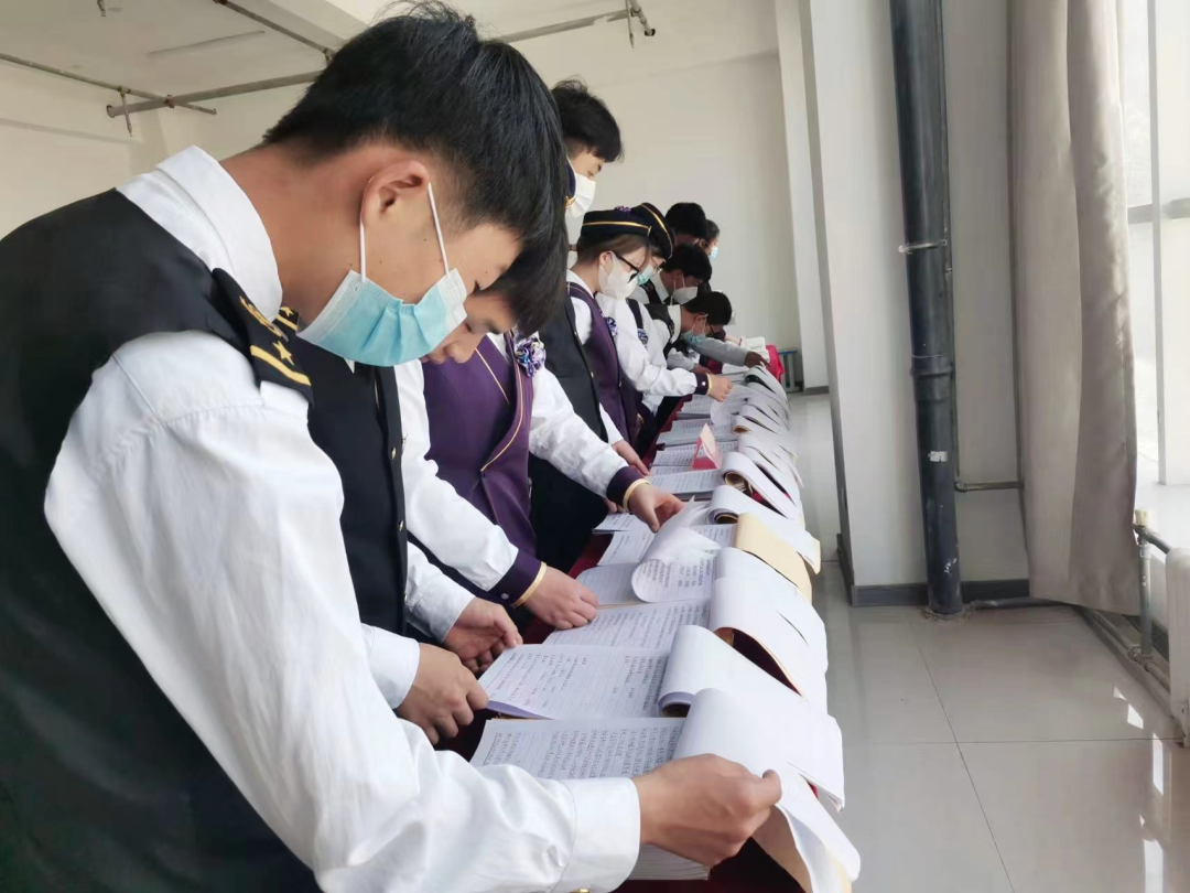 甘肃北方技工学校高铁乘务专业招生要求